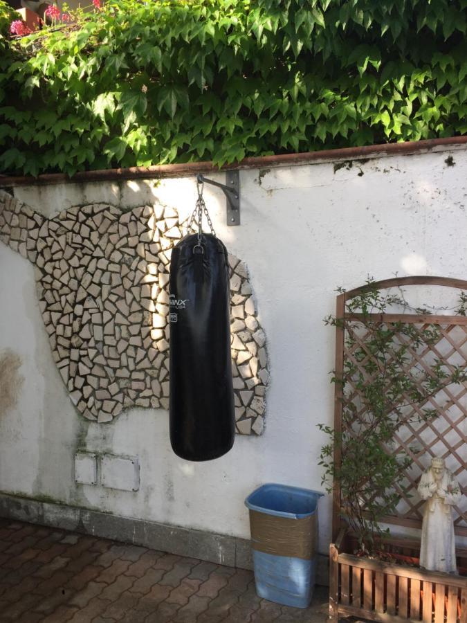 因卡塔逊住宿加早餐旅馆 Montesilvano Marina 外观 照片